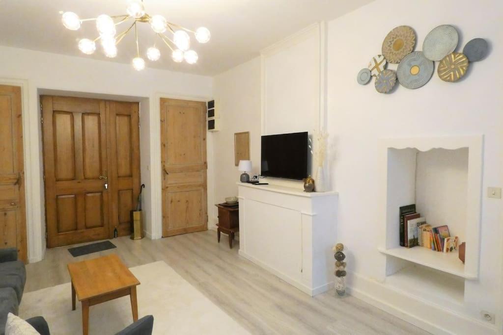 Elegant In Historic Center Of Tournon-sur-Rhone